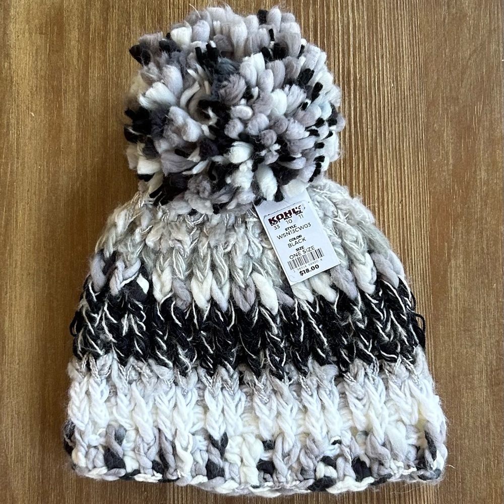 Women's Cozy Chunky Knit Pom Pom Beanie Multicolor